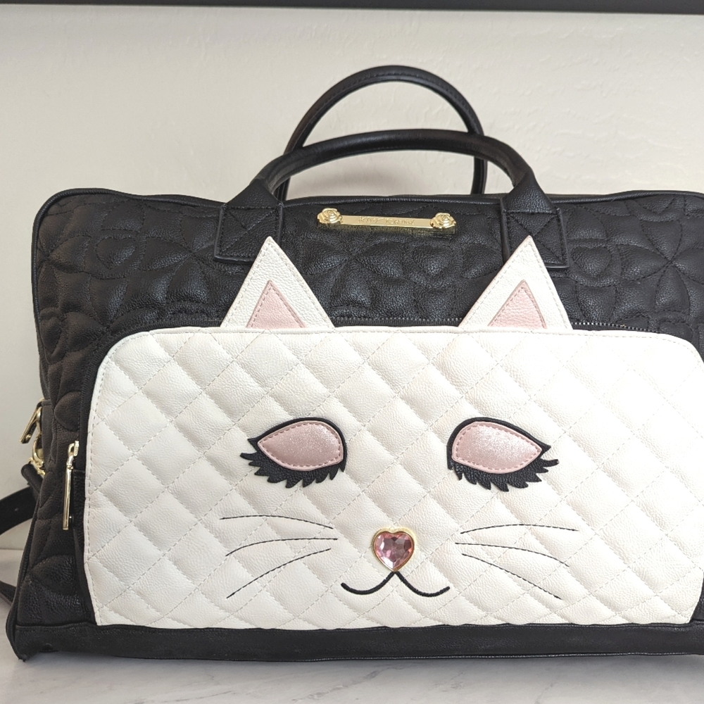 Betsy Johnson weekend duffle bag